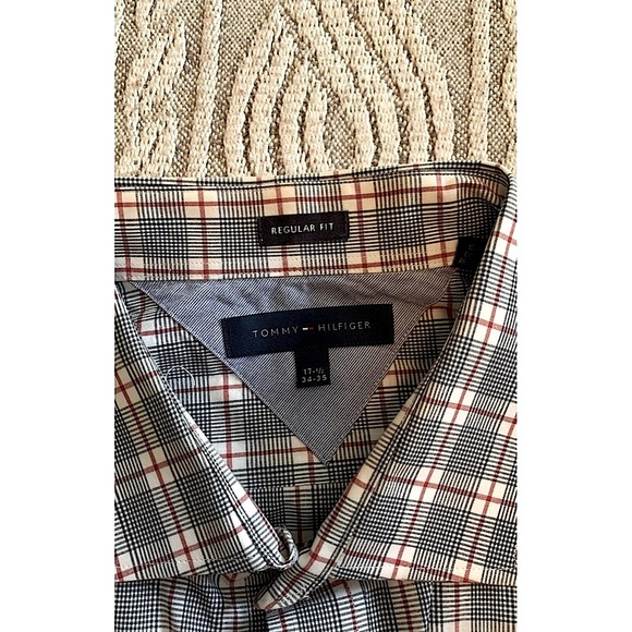 Black White And Red Button Down Shirt 17.5 34-35 - Picture 6 of 6